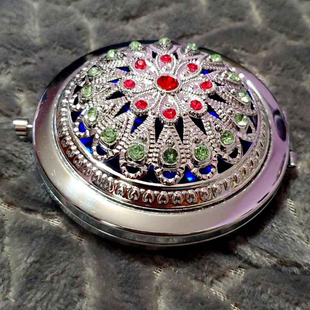 Pocket mirror